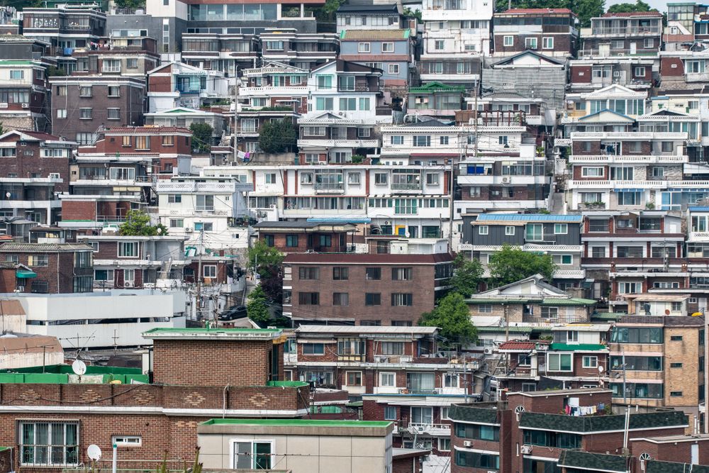 Vibrant urban landscape showcasing dense residential buildings in Seoul, South Korea.